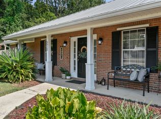 3912 Baywood Dr, Moss Point, MS 39563