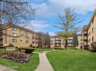 7110 W Cullom Ave UNIT 101, Norridge, IL 60706