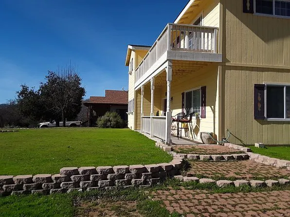2306 Lakeview Dr, Bradley, CA 93426