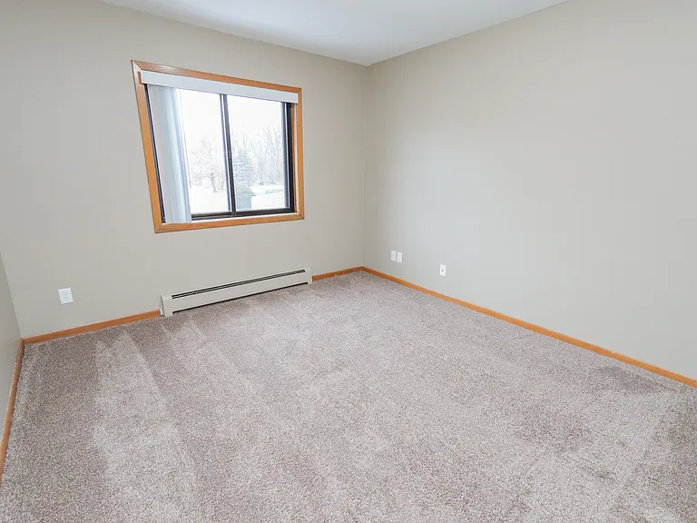 Kaposia Valley Apartments — Photo 42
