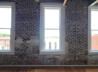 201 E Chambers St #301, Cleburne, TX 76031