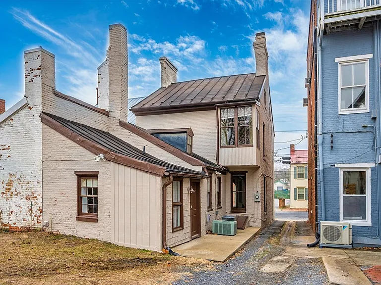 315 W Patrick St — Photo 30