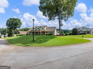 11 Stillwater Way, Hoschton, GA 30548