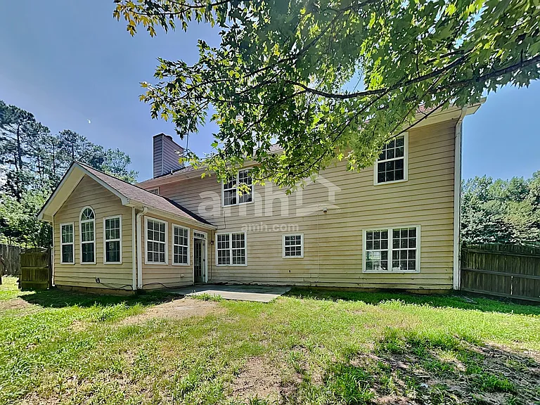 1852 Clear Springs Ln — Photo 25