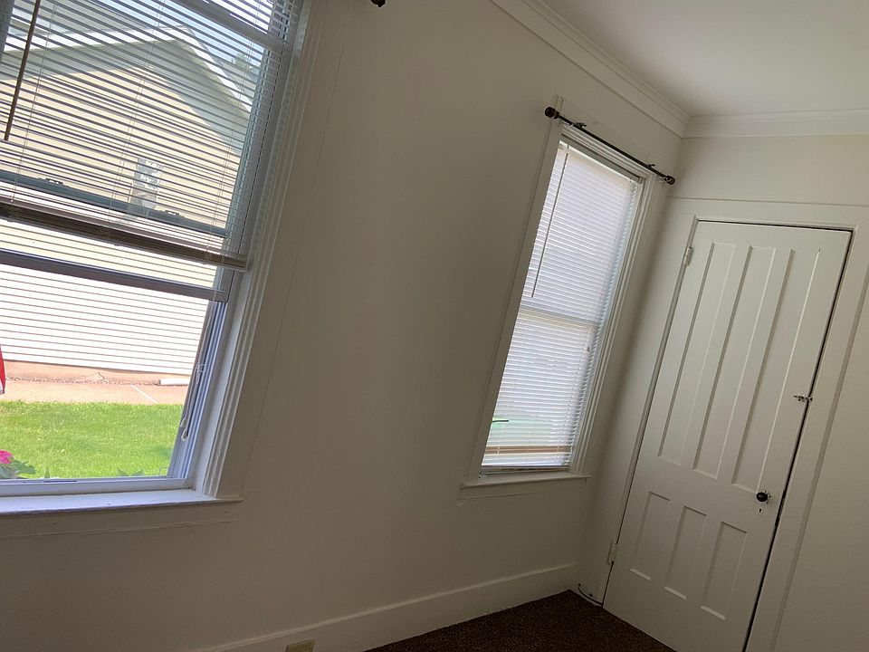 Small bedroom