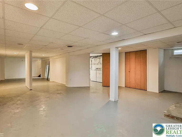 900 Mine Lane Rd — Photo 35