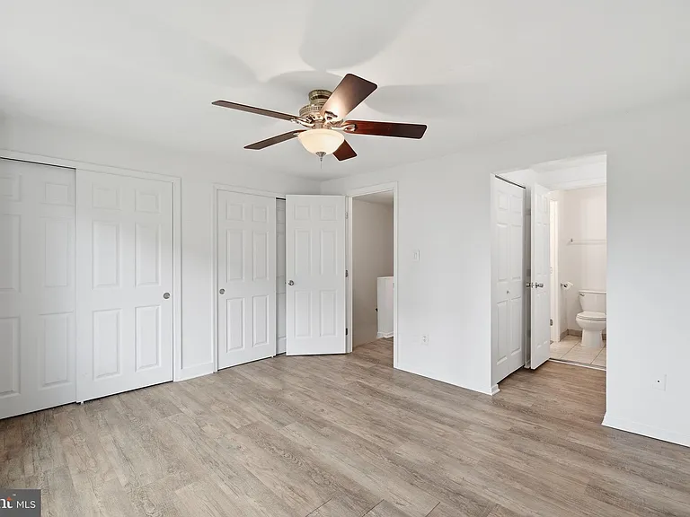 975 S Taylor St — Photo 16