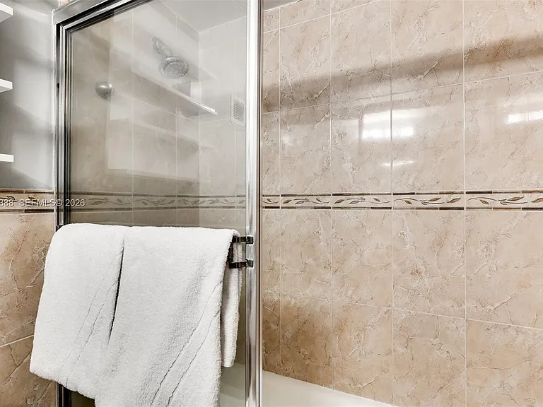 1200 West Ave #312 — Photo 23
