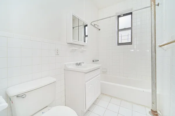 Rented by Compass | media 26