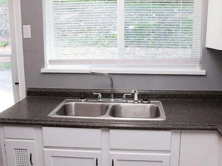 1223 Greenbrier Rd #1 — Photo 29
