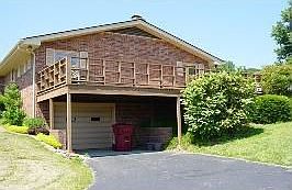 3rd image of 115 Dawn Dr