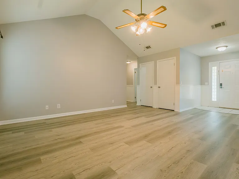 655 Osprey Dr — Photo 20