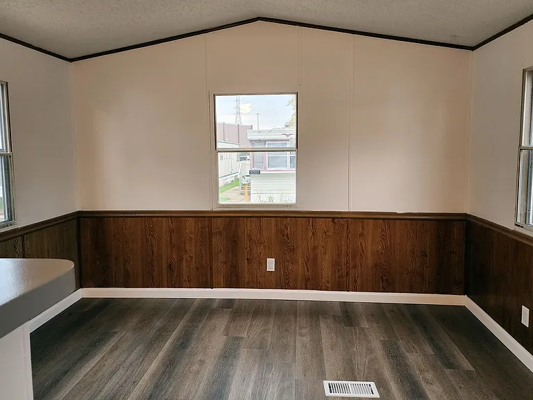 1004 Linda Ln #30 — Photo 3