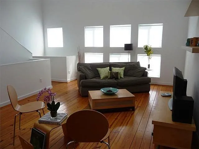 2 bed, 1820 sqft, $2,400 — Photo 4