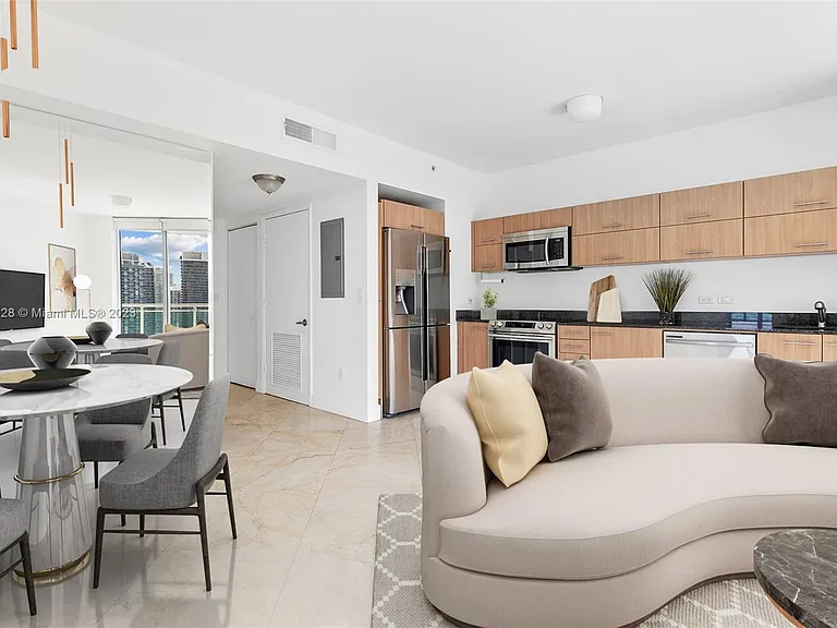350 S Miami Ave #L-13 — Photo 10