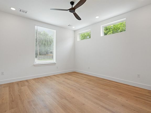 4th image of 2004 Maxwell Ln
