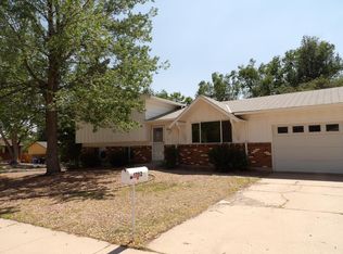 1702 Russell Cir, Colorado Springs, CO 80915