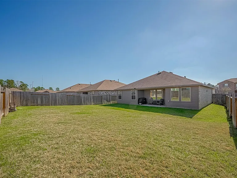15010 Eastern Wood Rd — Photo 39