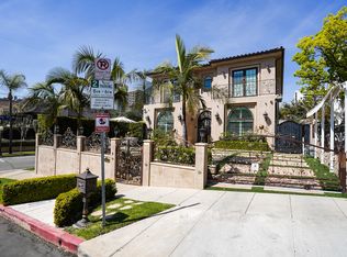 1320 Manning Ave, Los Angeles, CA 90024