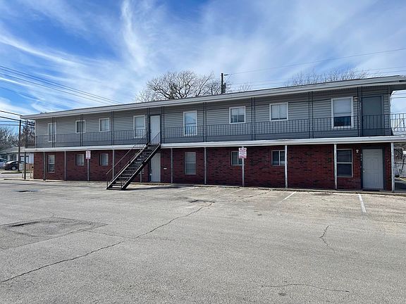 2nd image of 944 S 15th St #948