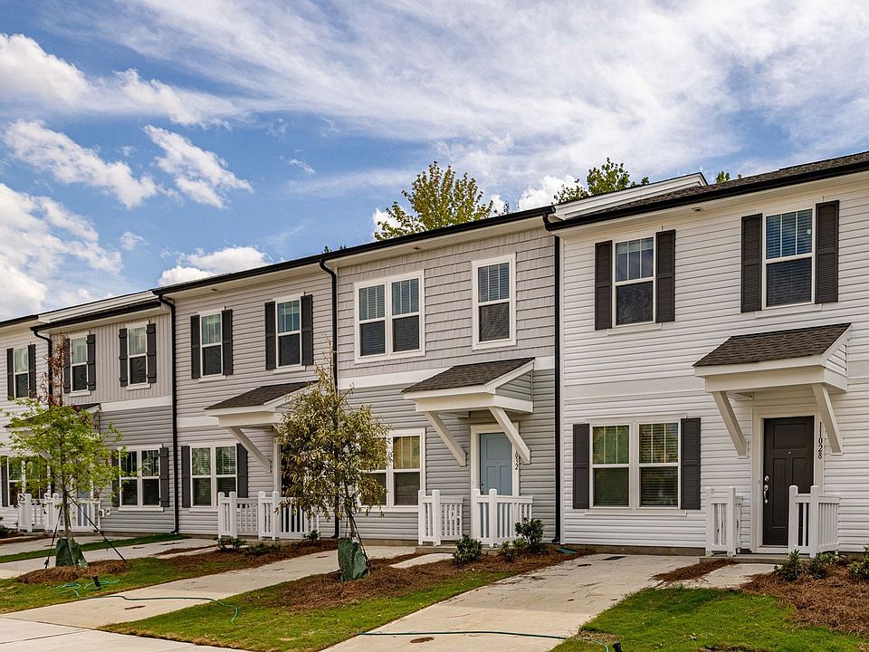 1st image of 11008 Woodland Creek Way