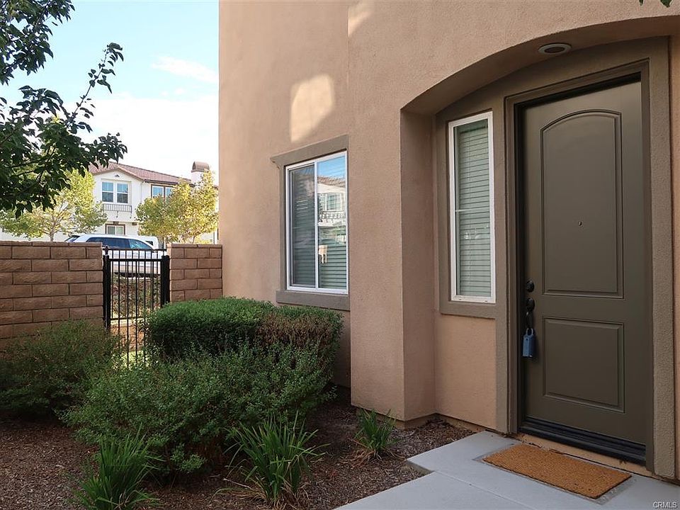 1st image of 43006 Avenida Amistad