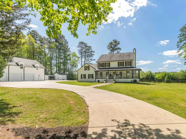 3010 Blueberry Ln, Carrboro, NC 27516