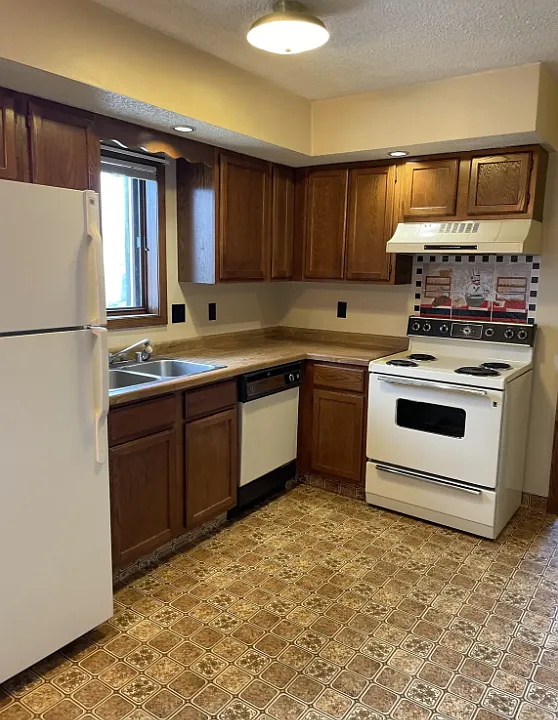 2120 Marathon Ave #3