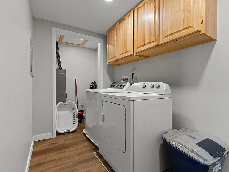 10390 N Highway 38 — Photo 15