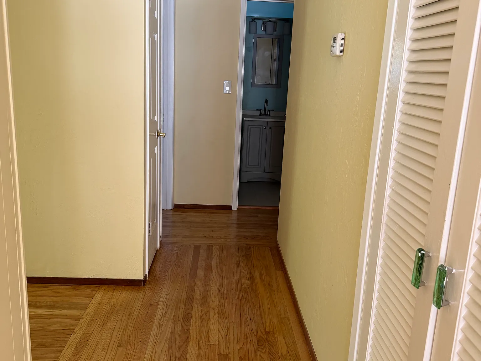 3 bed, 1260 sqft, $6,800 — Photo 3