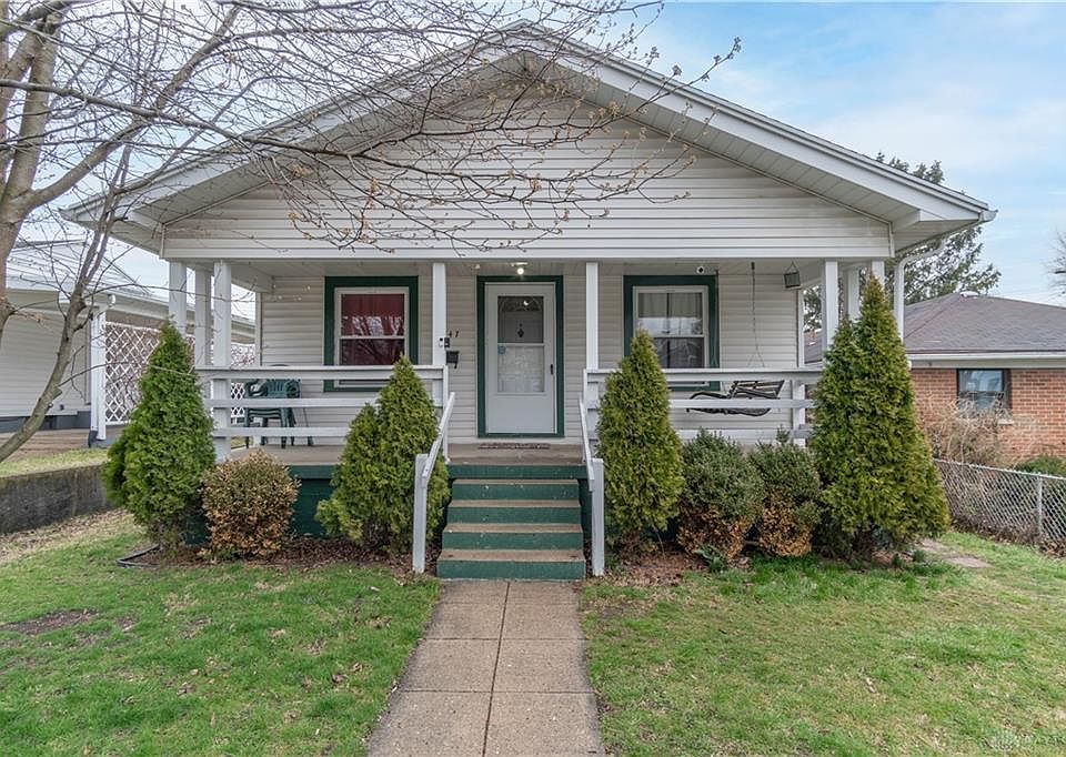 1st image of 4447 Woodcliffe Ave