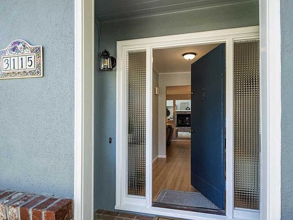 2nd image of 3115 Alameda De Las Pulgas
