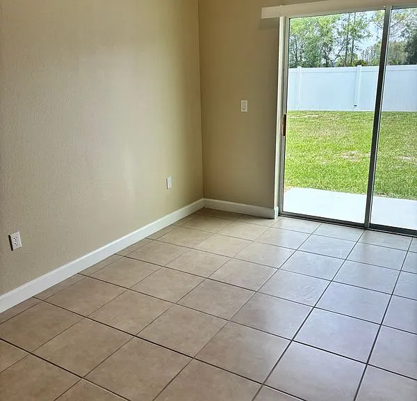 1123 Normandy Dr #A — Photo 10