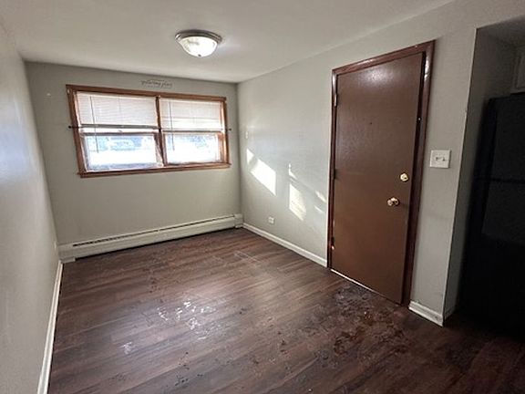 3rd image of 4508 Grove Ave Unit 1S