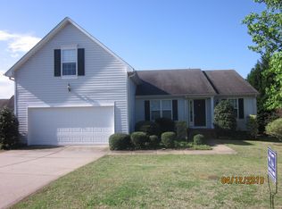 5 Laport Dr, Mauldin, SC 29662