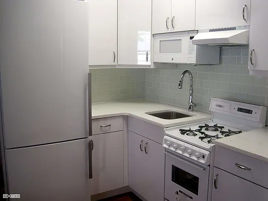 Rented by Citi Habitats | media 11