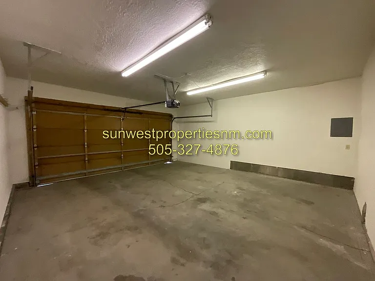 3848 N Butler Ave — Photo 21