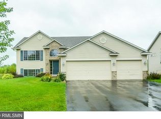 2266 Coldwater Xing, Mayer, MN 55360