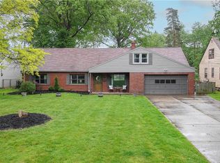 887 Stuart Dr, South Euclid, OH 44121