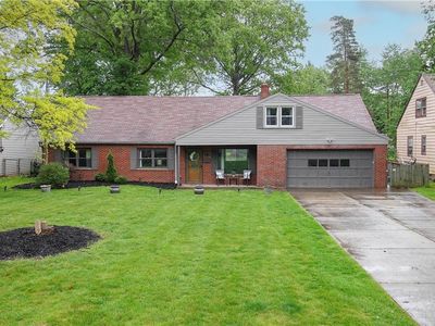 887 Stuart Dr, South Euclid, OH, 44121