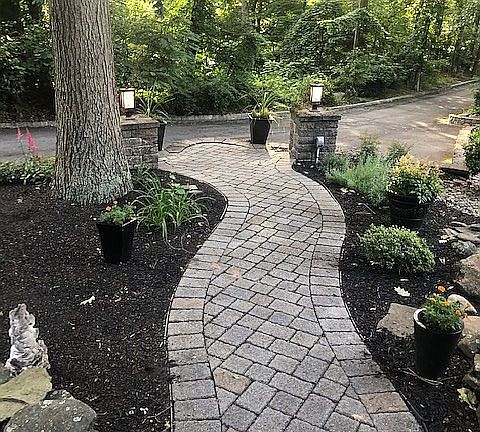 Walkway to driveway 