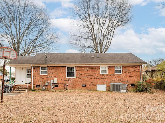 5th image of 7650 Bramblewood Dr