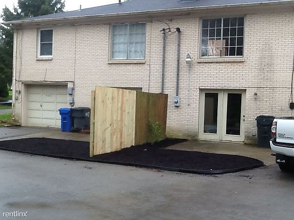 2nd image of 241A Fontaine Cir