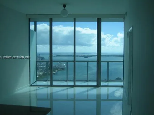 888 Biscayne Blvd, Miami, FL