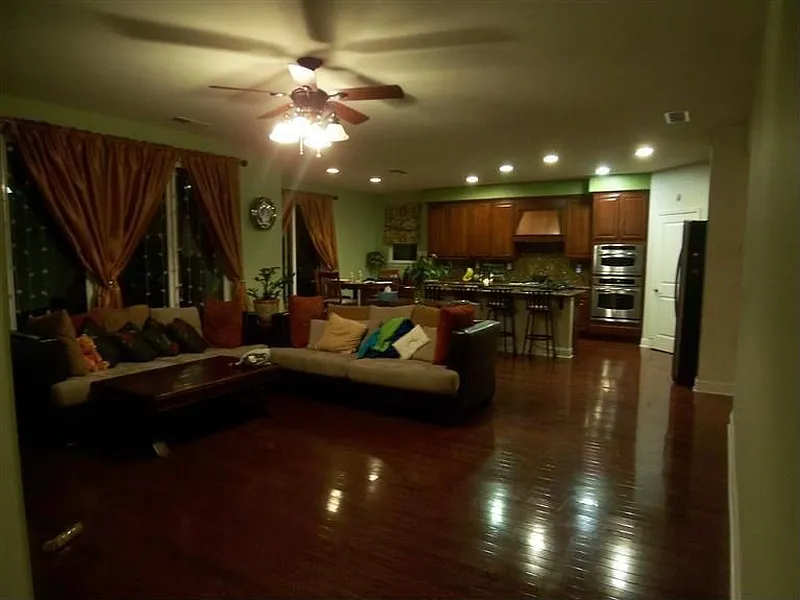 Thumbnail 12