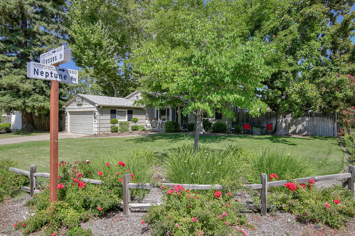 4329 Ulysses Dr photo 1