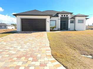 4101 33rd St SW, Lehigh Acres, FL 33976