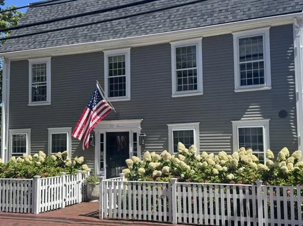 32 Union St, Nantucket, MA 02554