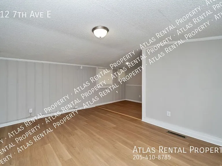 512 7th Ave E — Photo 9