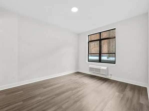 121 34th Street image 147 of 213